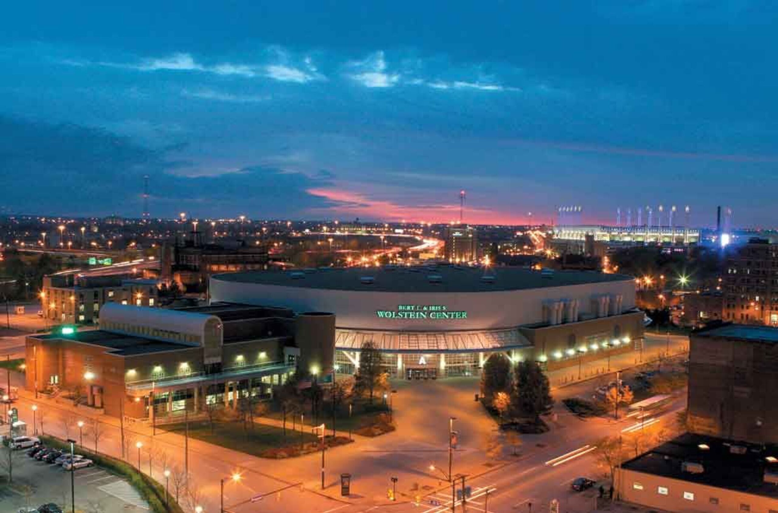 05 11 10 wolstein center night